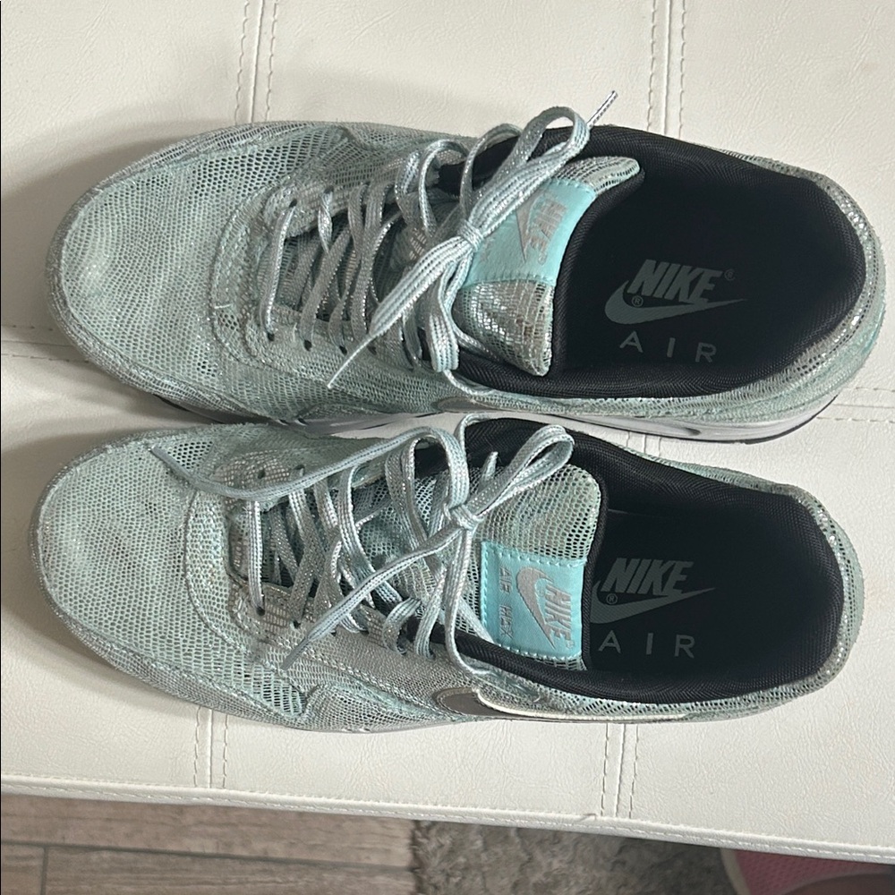 Nike Air Max 1 QS Metallic Silver & Glacier Ice Disco Sneakers Women’s 8 - Picture 9 of 12